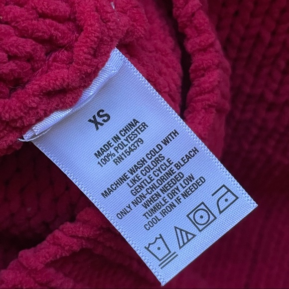NWT Aero Red Cable Knit Soft Sweater - Picture 9 of 9